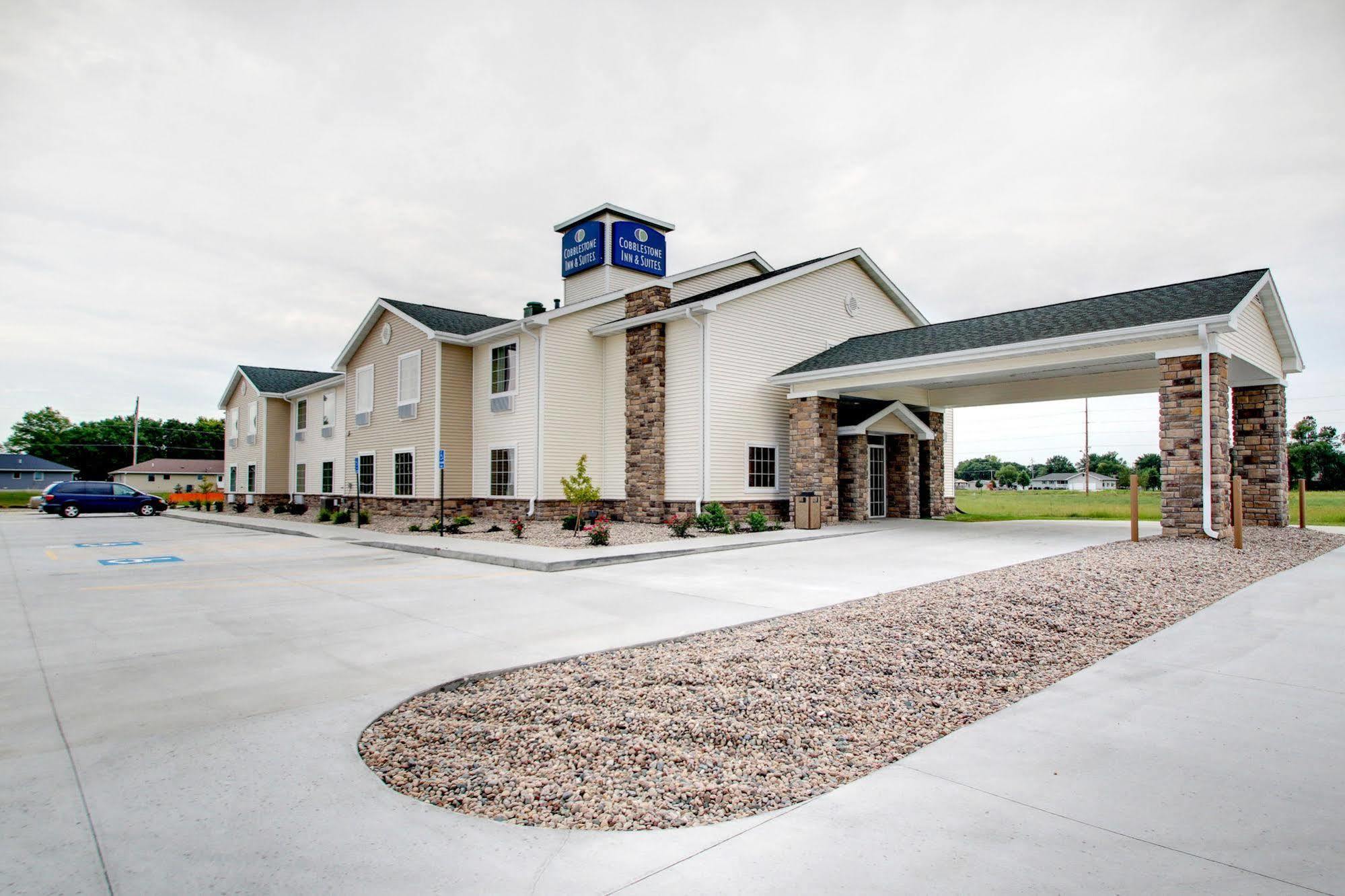Cobblestone Inn & Suites - Schuyler Exterior foto